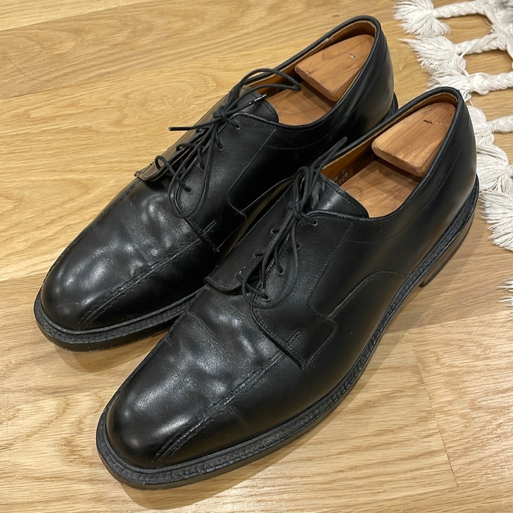 Allen Edmonds men’s hillcrest leather dress shoe. Size 10.5